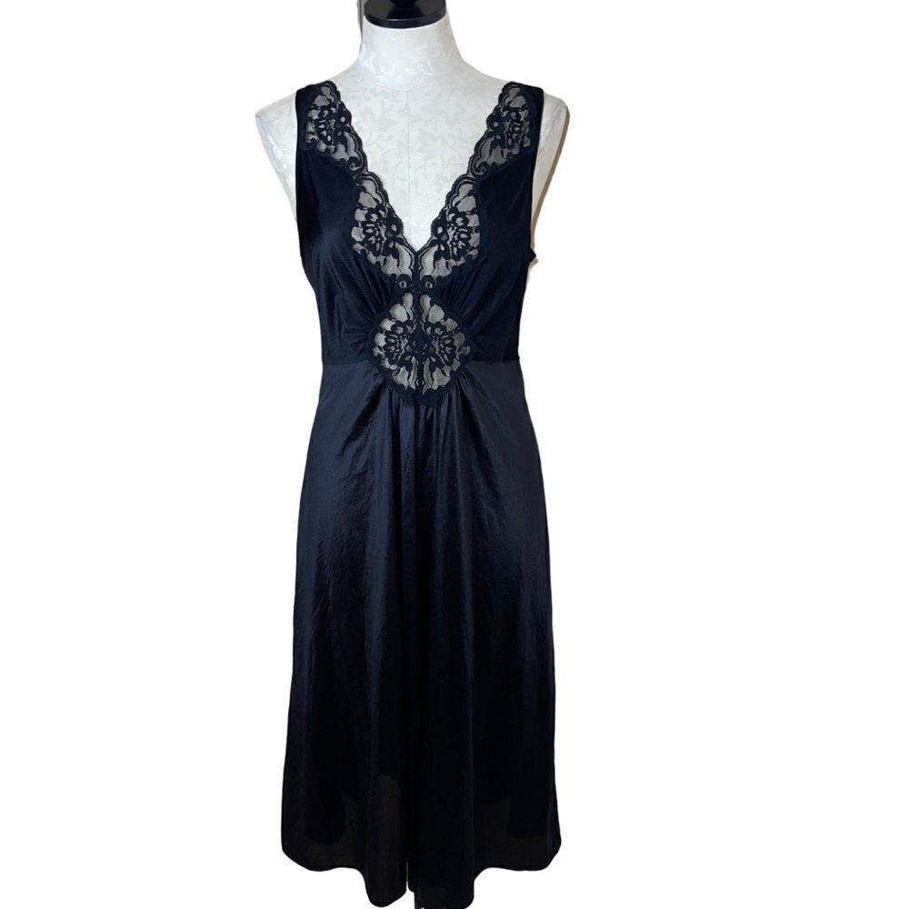 Vanity Fair Vintage Womens Nylon Nightgown Size Large Black Lace Trim USA